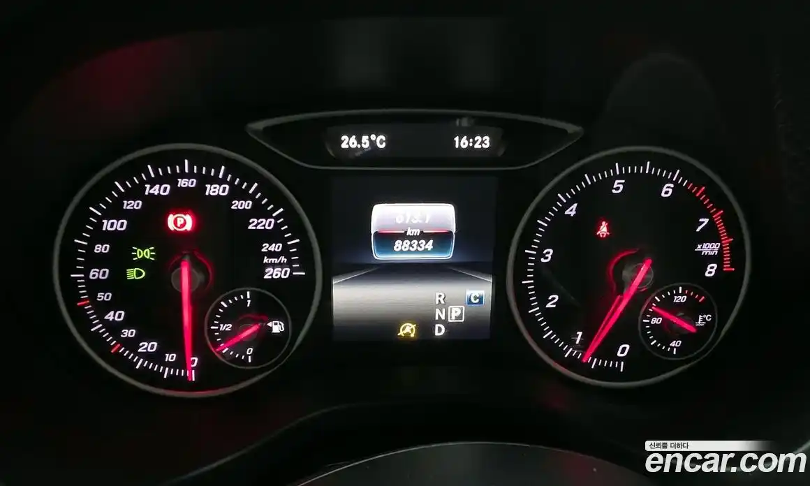 Mercedes-Benz A-Class 2016 1.6 гидро, фото 8 Mercedes-Benz A-Class 2016 1.6 гидро, фото 8