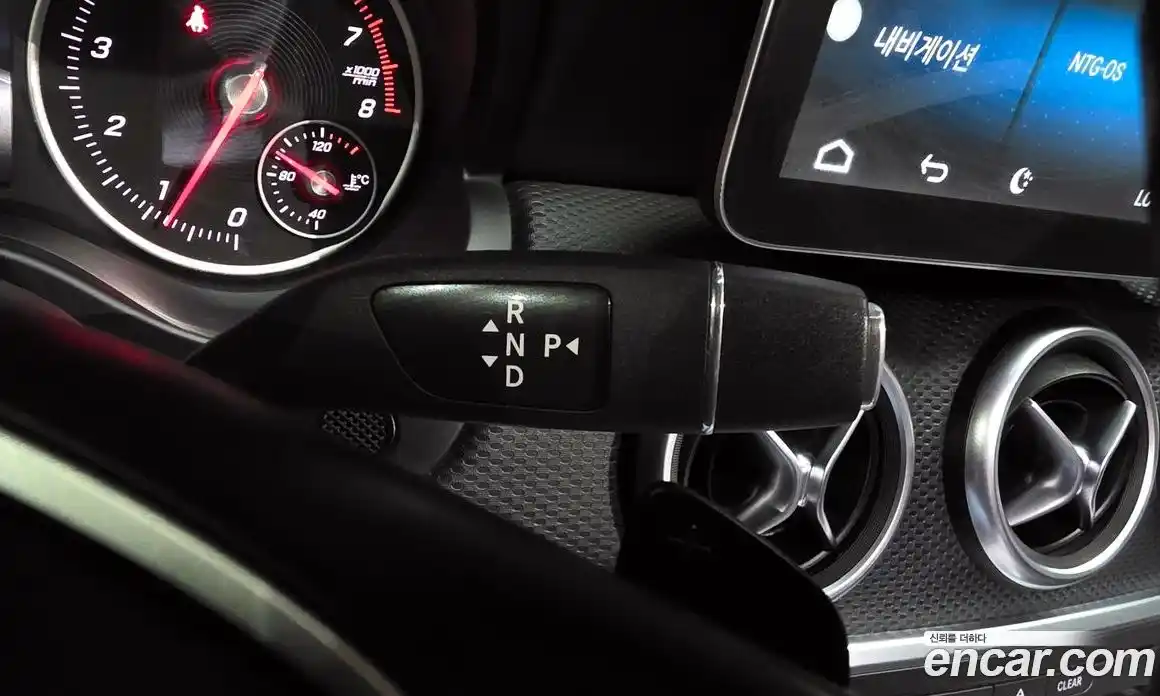 Mercedes-Benz A-Class 2016 1.6 гидро, фото 9 Mercedes-Benz A-Class 2016 1.6 гидро, фото 9