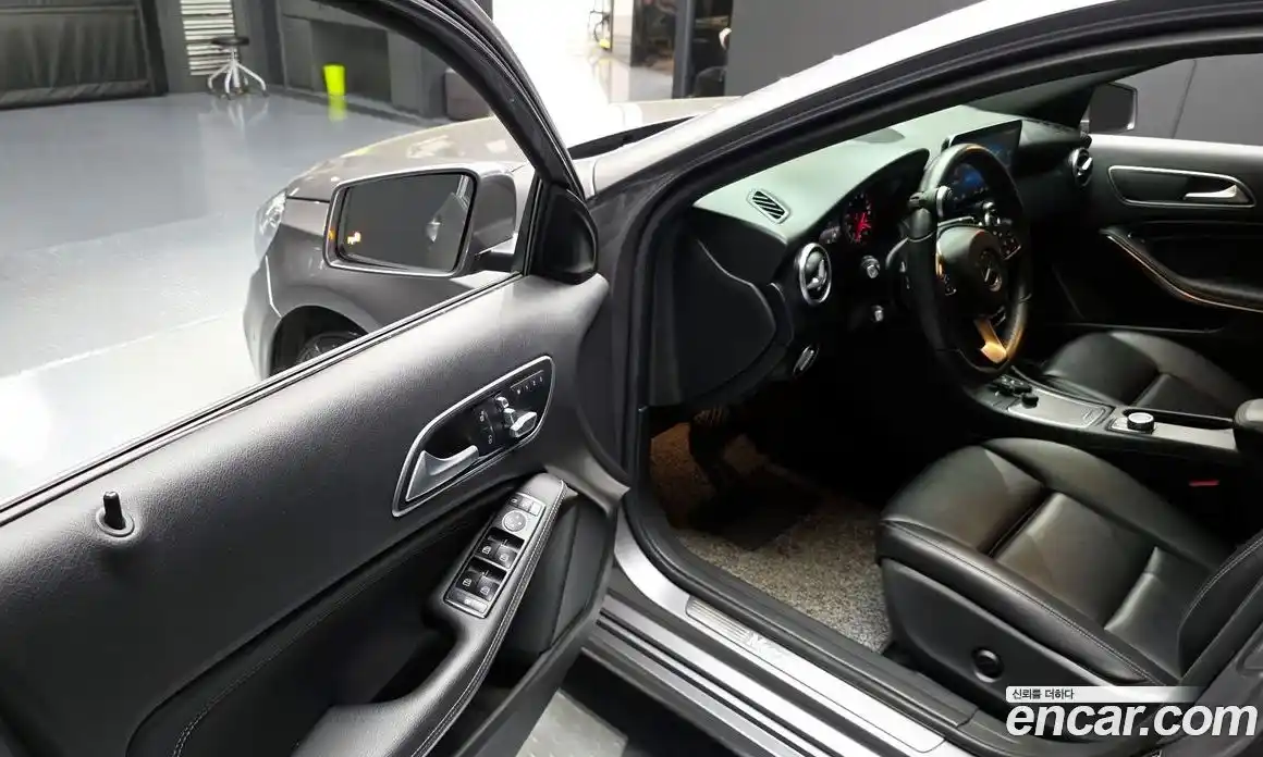 Mercedes-Benz A-Class 2016 1.6 гидро, фото 10 Mercedes-Benz A-Class 2016 1.6 гидро, фото 10