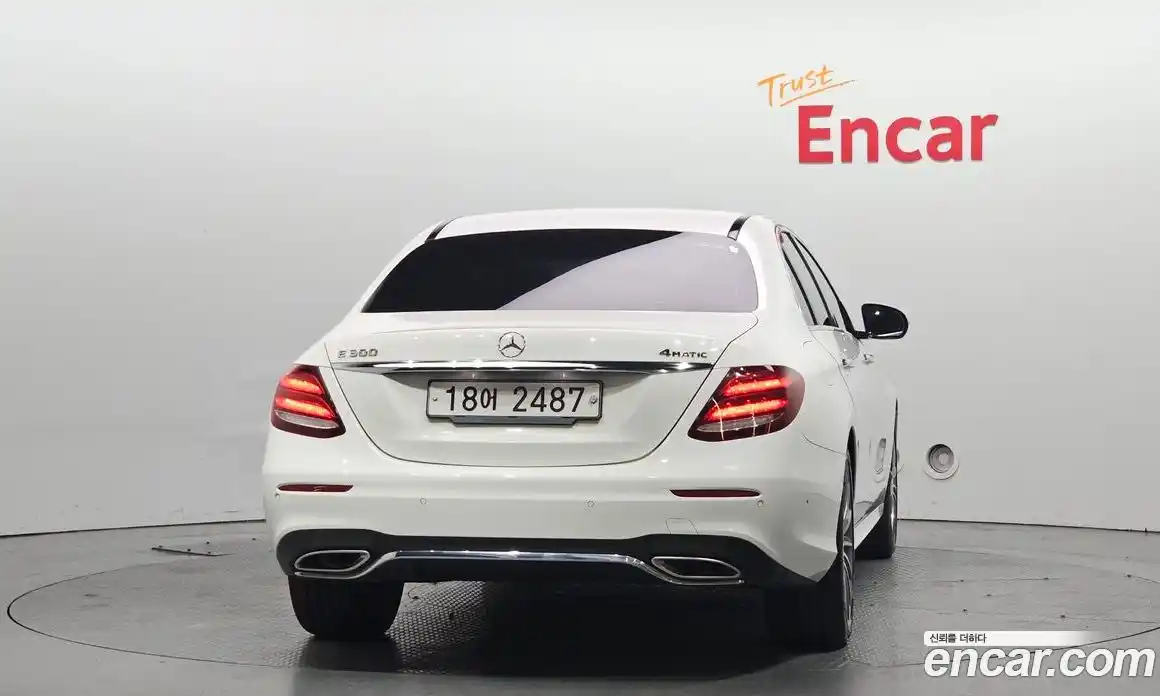 Mercedes-Benz E-Class 2018 2.0 гидро, фото 4