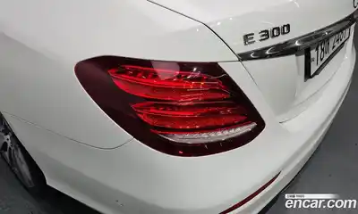 Mercedes-Benz E-Class 2018 2.0 гидро, миниатюра 9