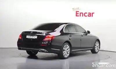 Mercedes-Benz E-Class 2020 1.9 гидро, миниатюра 2