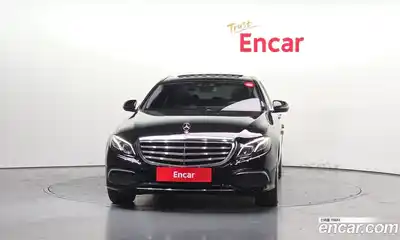 Mercedes-Benz E-Class 2020 1.9 гидро, миниатюра 3