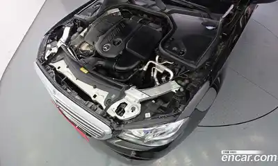 Mercedes-Benz E-Class 2020 1.9 гидро, миниатюра 6