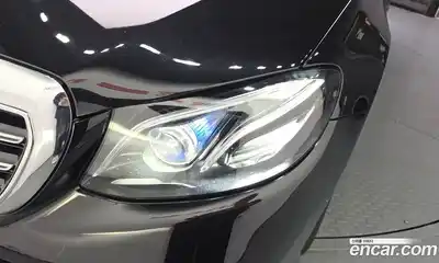 Mercedes-Benz E-Class 2020 1.9 гидро, миниатюра 8
