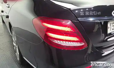 Mercedes-Benz E-Class 2020 1.9 гидро, миниатюра 9