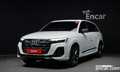 Audi Q7, 2025, 15 859 км