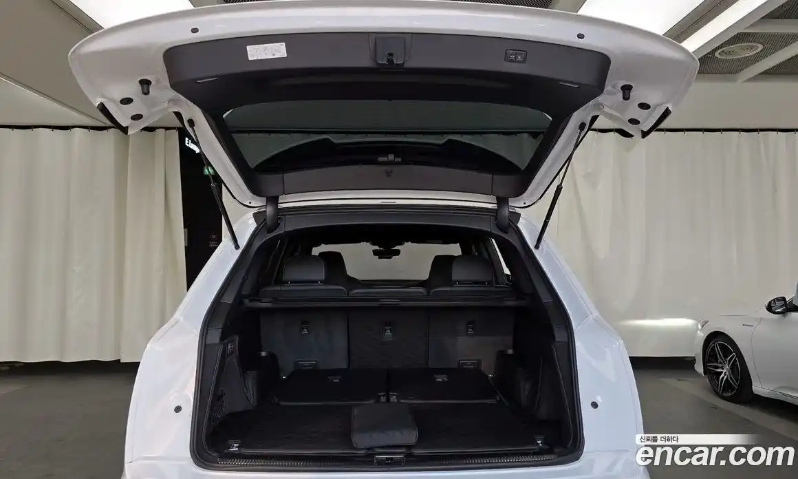 Audi Q7 2025 3.0 автомат (гидро), фото 26