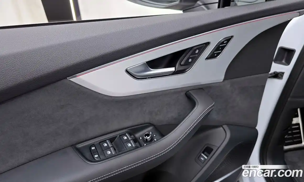 Audi Q7 2025 3.0 автомат (гидро), фото 34