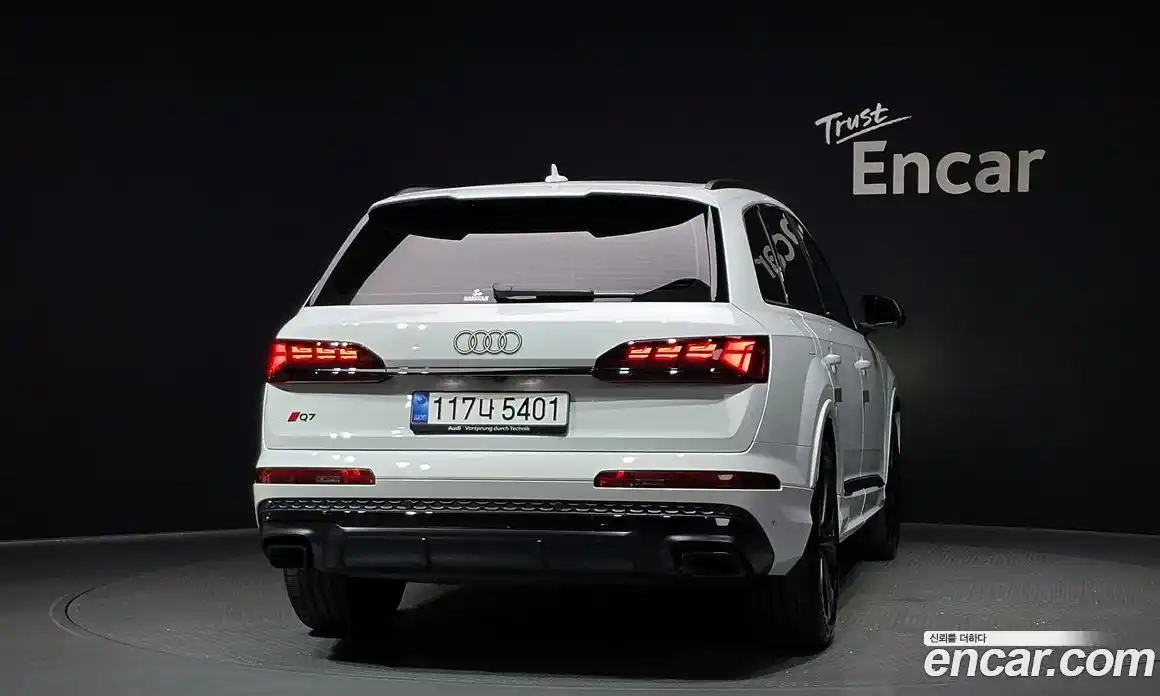 Audi Q7 2025 3.0 автомат (гидро), фото 4