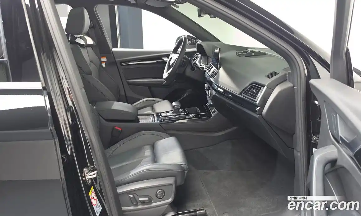 Audi Q5 2021 2.0 автомат (гидро), фото 16