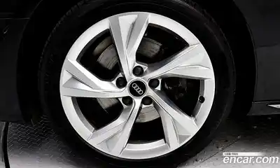 Audi A4 2022 2.0 автомат (гидро), миниатюра 6
