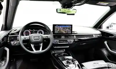 Audi A4 2022 2.0 автомат (гидро), миниатюра 7