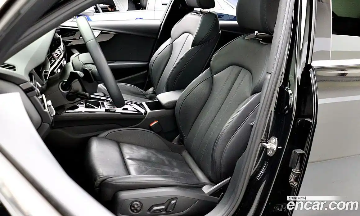 Audi A4 2022 2.0 автомат (гидро), фото 8
