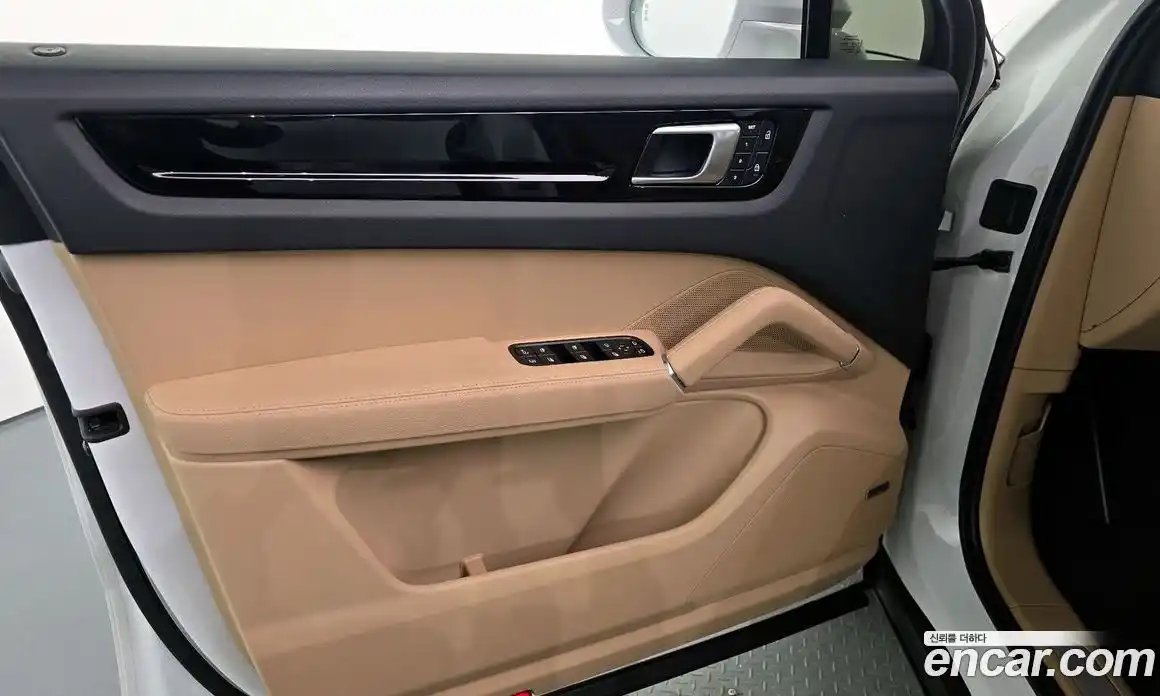 Porsche Cayenne 2023 3.0 автомат (гидро), фото 14