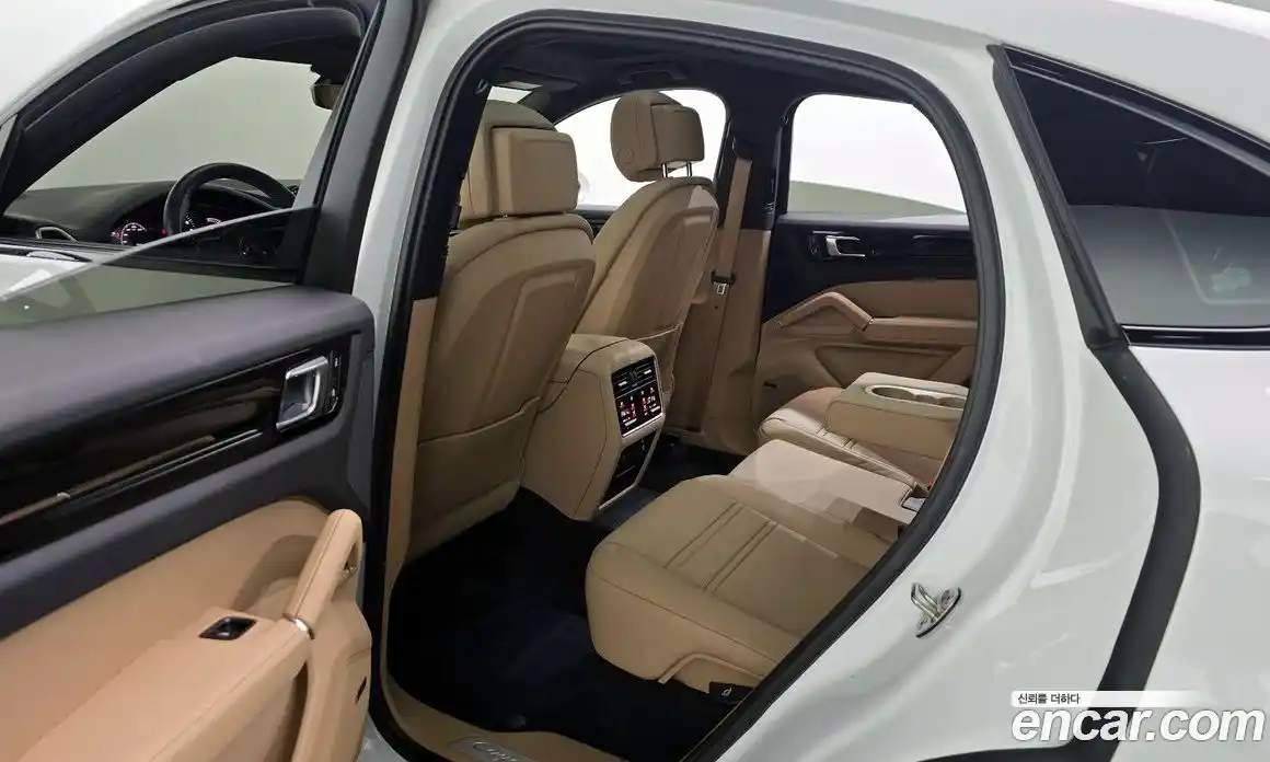 Porsche Cayenne 2023 3.0 автомат (гидро), фото 17