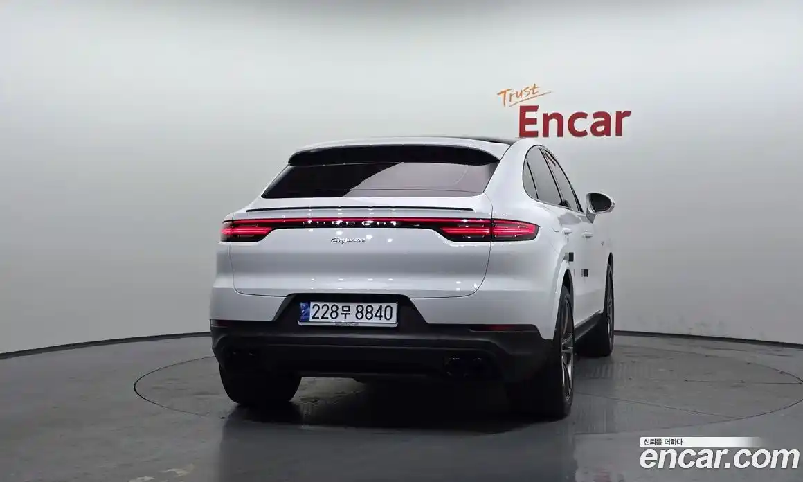 Porsche Cayenne 2023 3.0 автомат (гидро), фото 4
