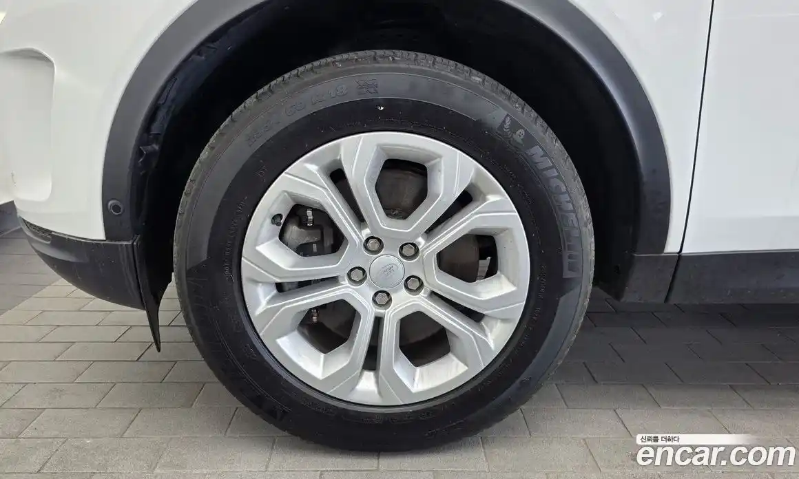 Land Rover Discovery Sport 2021 2.0 автомат (гидро), фото 5
