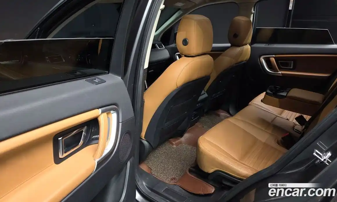 Land Rover Discovery Sport 2018 2.0 автомат (гидро), фото 17
