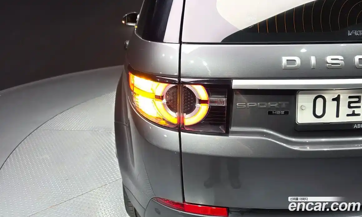 Land Rover Discovery Sport 2018 2.0 автомат (гидро), фото 9