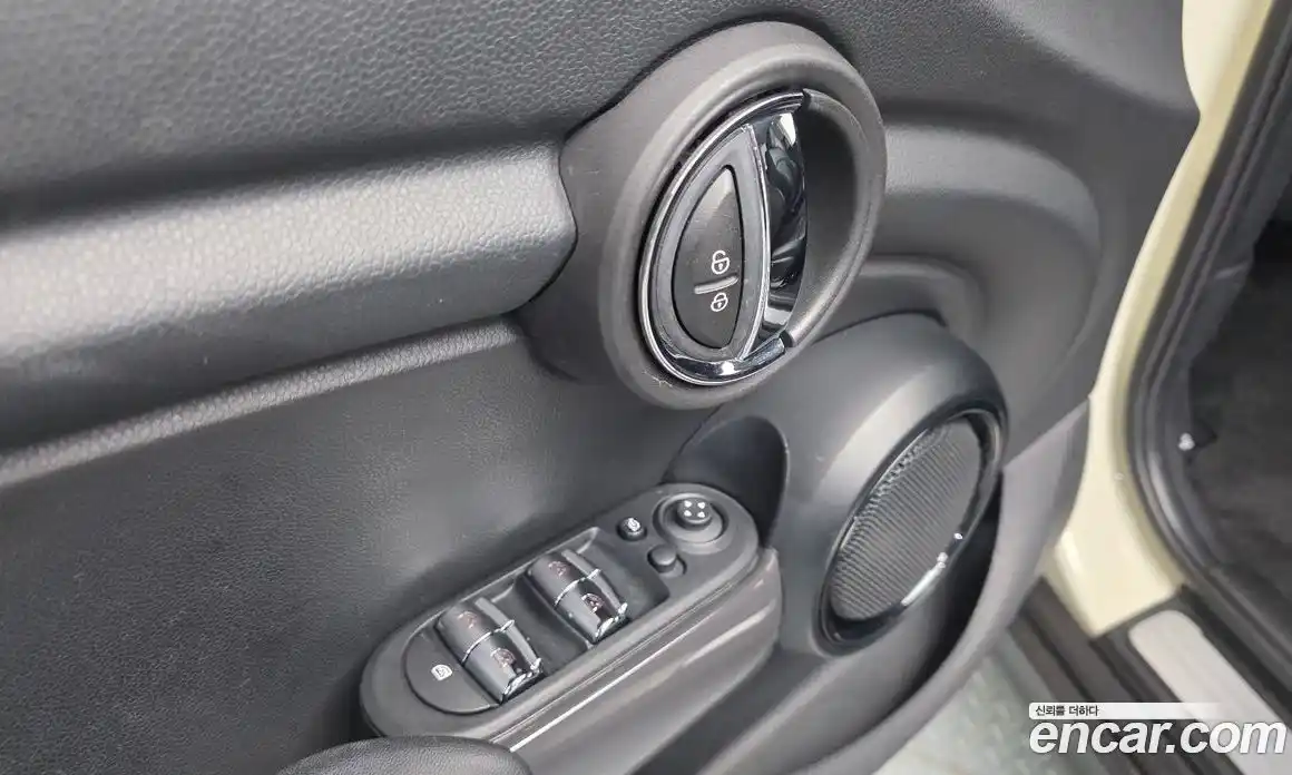 Mini Cooper 2019 1.5 автомат (гидро), фото 34