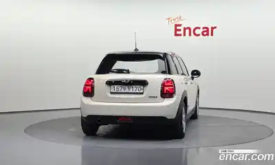 Mini Cooper 2019 1.5 автомат (гидро), миниатюра 4