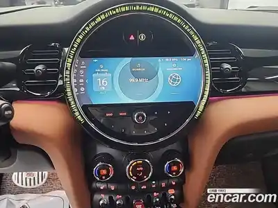 Mini Cooper Convertible 2021 2.0 автомат (гидро), миниатюра 10