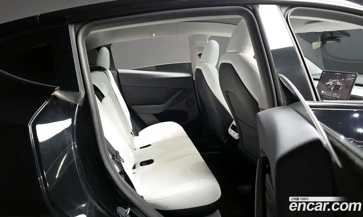 Tesla Model Y 2023 0.2 гидро, фото 18
