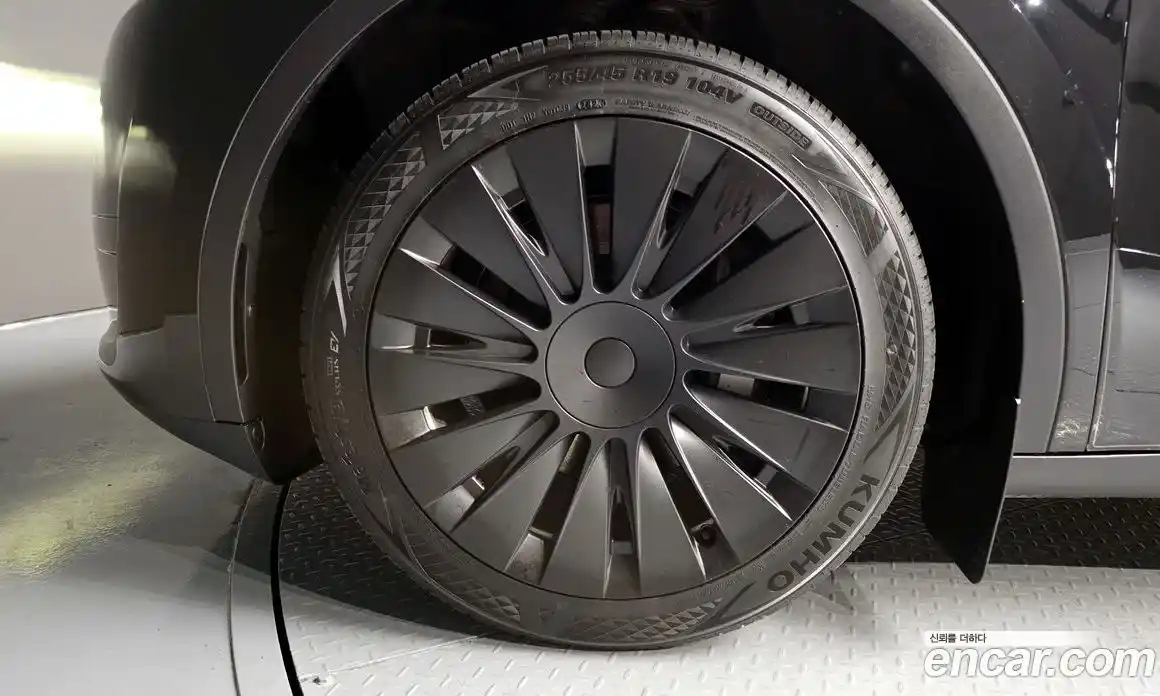 Tesla Model Y 2023 0.2 гидро, фото 5
