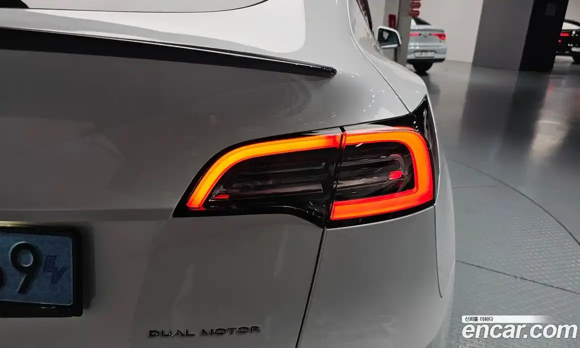 Tesla Model Y 2022 0.2 гидро, фото 8