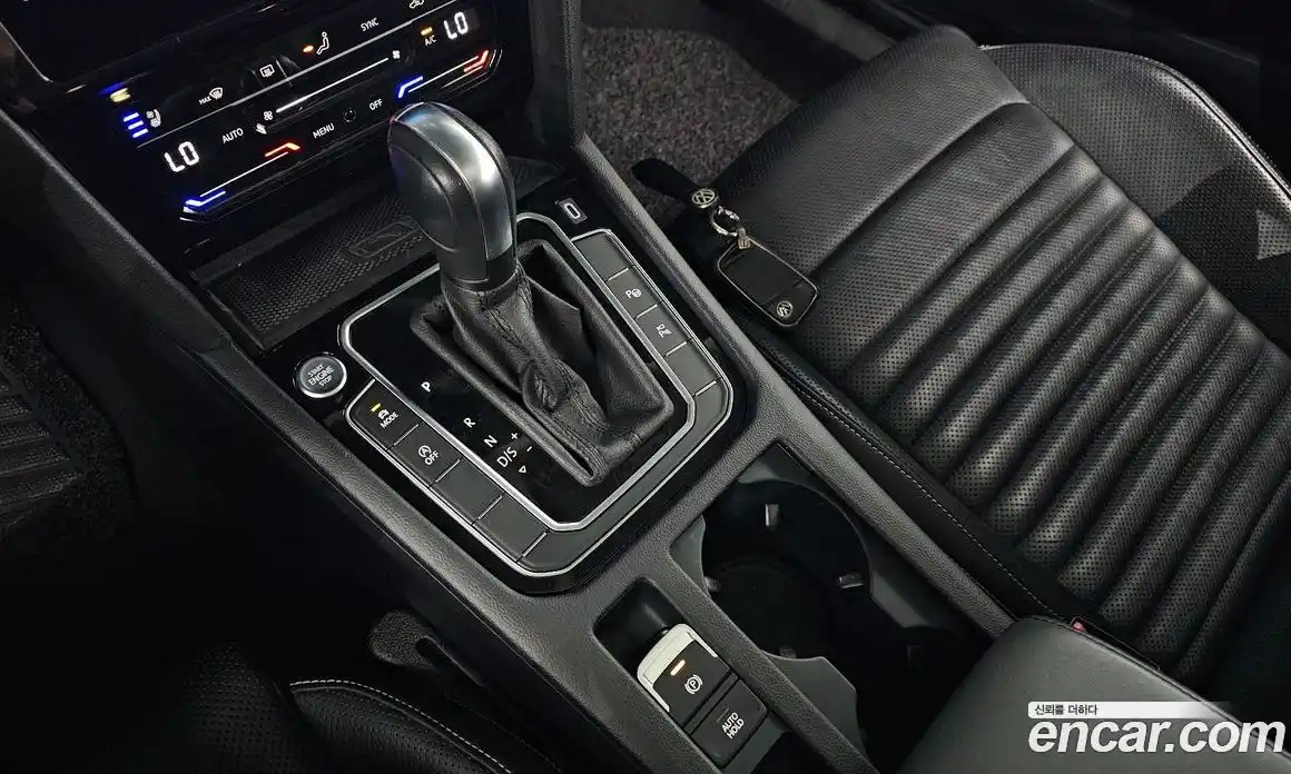 Volkswagen Passat 2021 2.0 автомат (гидро), фото 11