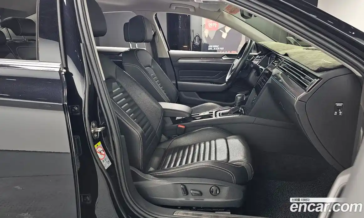 Volkswagen Passat 2021 2.0 автомат (гидро), фото 15