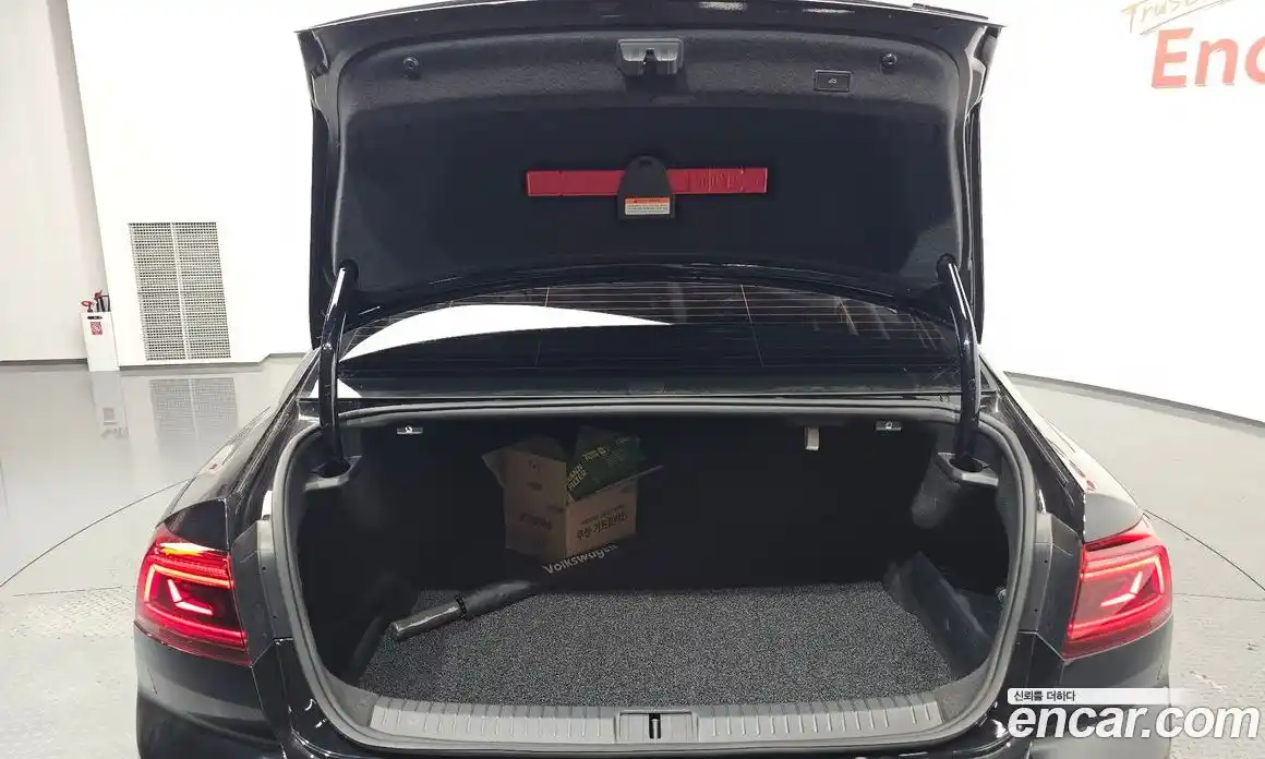 Volkswagen Passat 2021 2.0 автомат (гидро), фото 25
