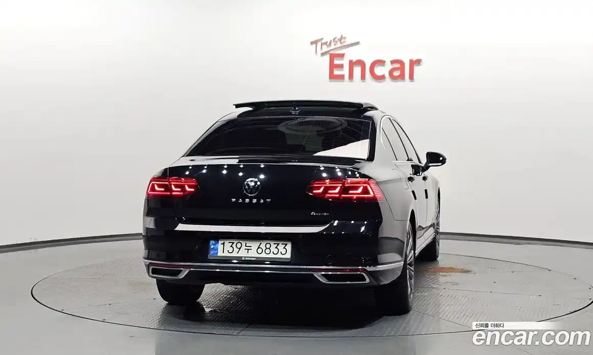 Volkswagen Passat 2021 2.0 автомат (гидро), фото 3