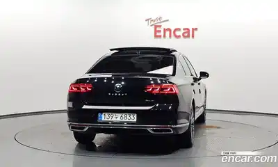 Volkswagen Passat 2021 2.0 автомат (гидро), миниатюра 3