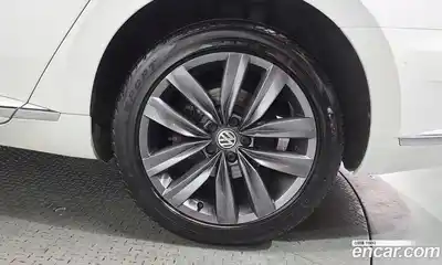 Volkswagen Arteon 2020 2.0 автомат (гидро), миниатюра 7