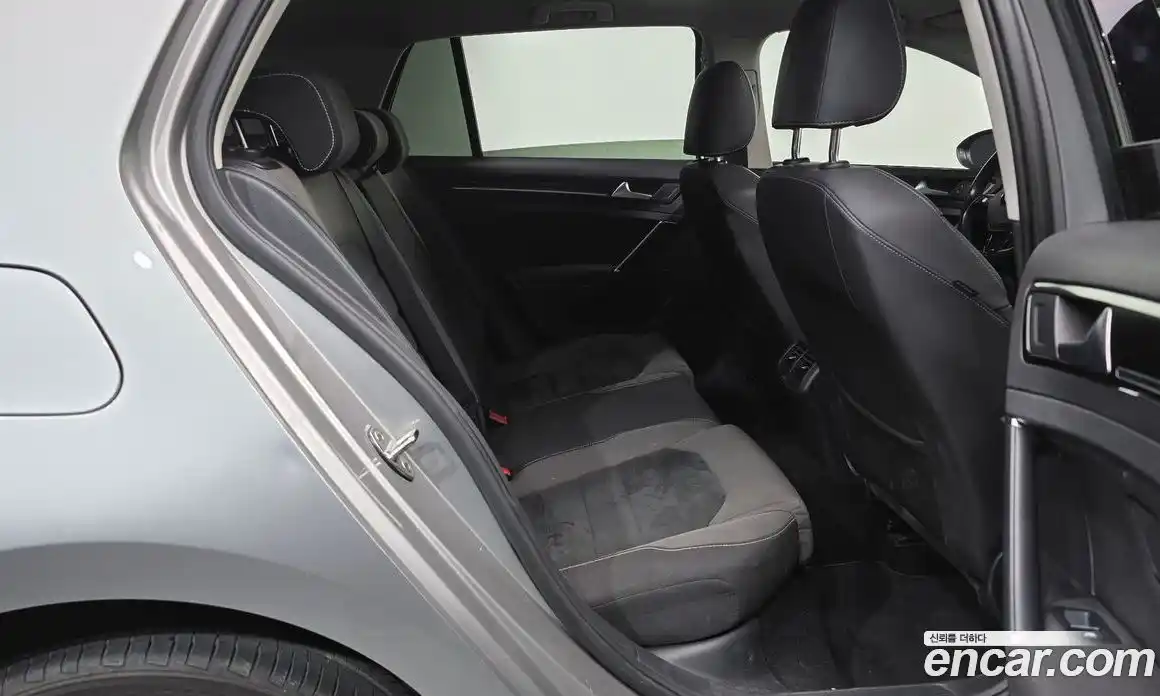Volkswagen Golf 2014 2.0 автомат (гидро), фото 11