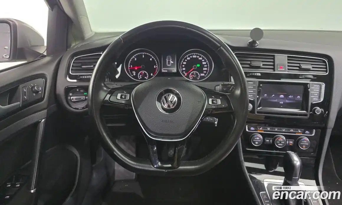 Volkswagen Golf 2014 2.0 автомат (гидро), фото 13