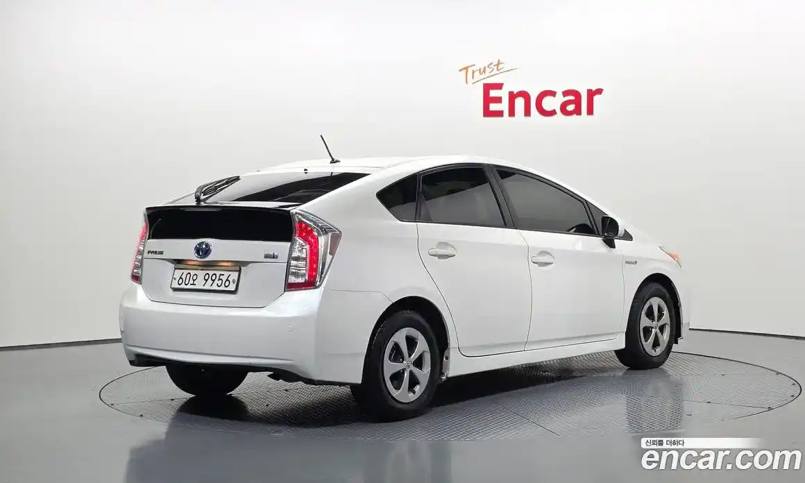 Toyota Prius 2013 1.8 гидро, фото 2