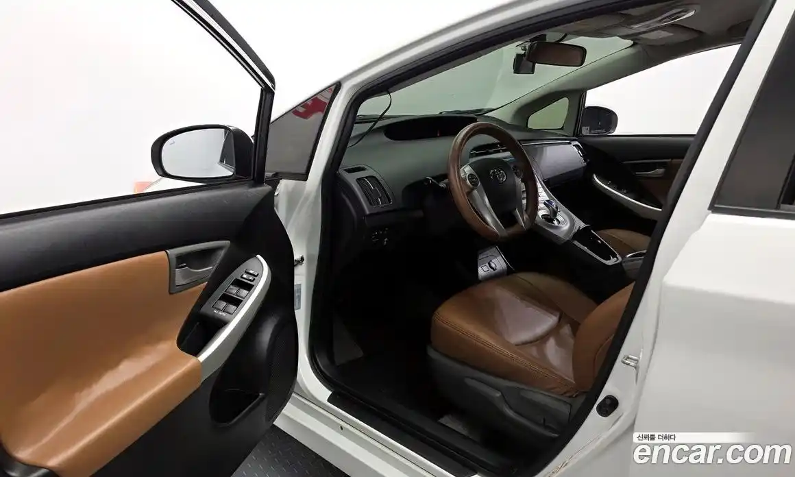 Toyota Prius 2013 1.8 гидро, фото 10