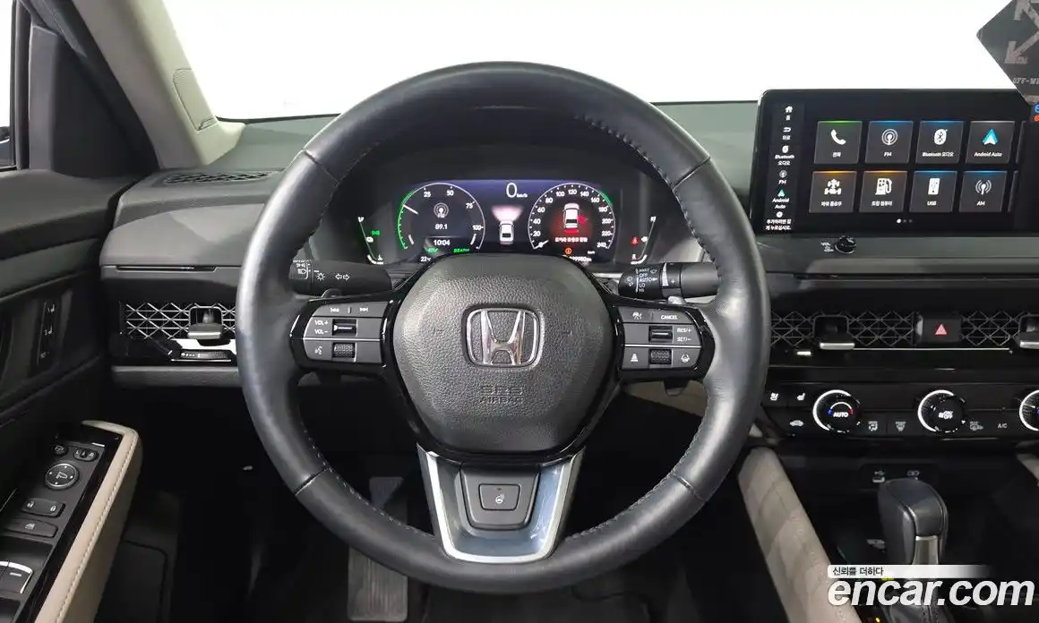 Honda Accord 2023 2.0 автомат (гидро), фото 12