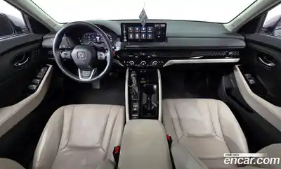 Honda Accord 2023 2.0 автомат (гидро), миниатюра 7