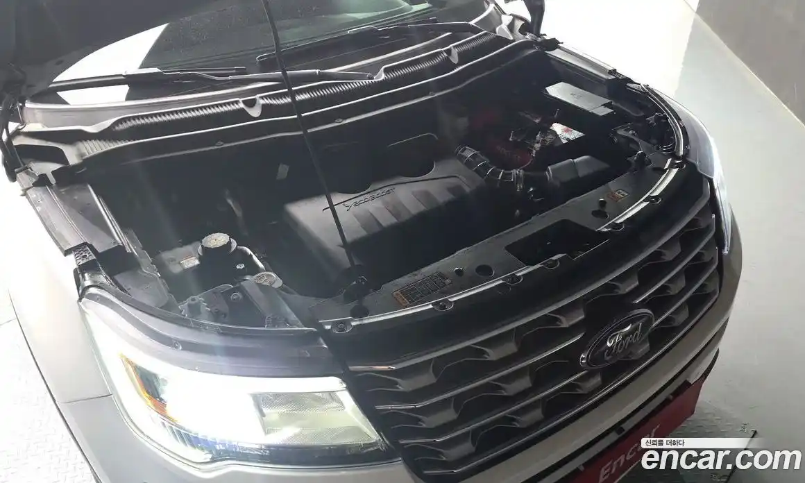 Ford Explorer 2017 2.3 автомат (гидро), фото 6