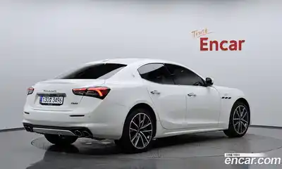 Maserati Ghibli