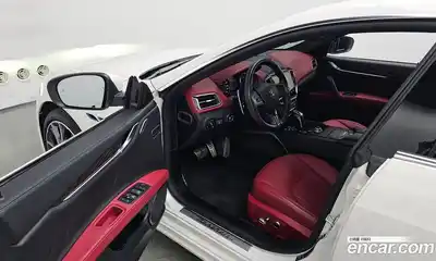 Maserati Ghibli 2023 2.0 гидро, миниатюра 12