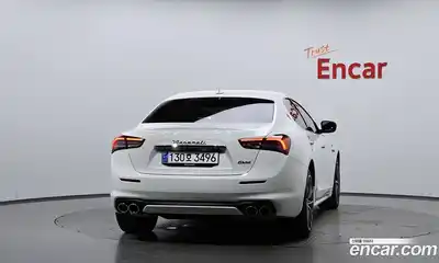 Maserati Ghibli 2023 2.0 гидро, миниатюра 3