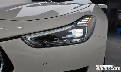 Maserati Ghibli 2023 2.0 гидро, миниатюра 7