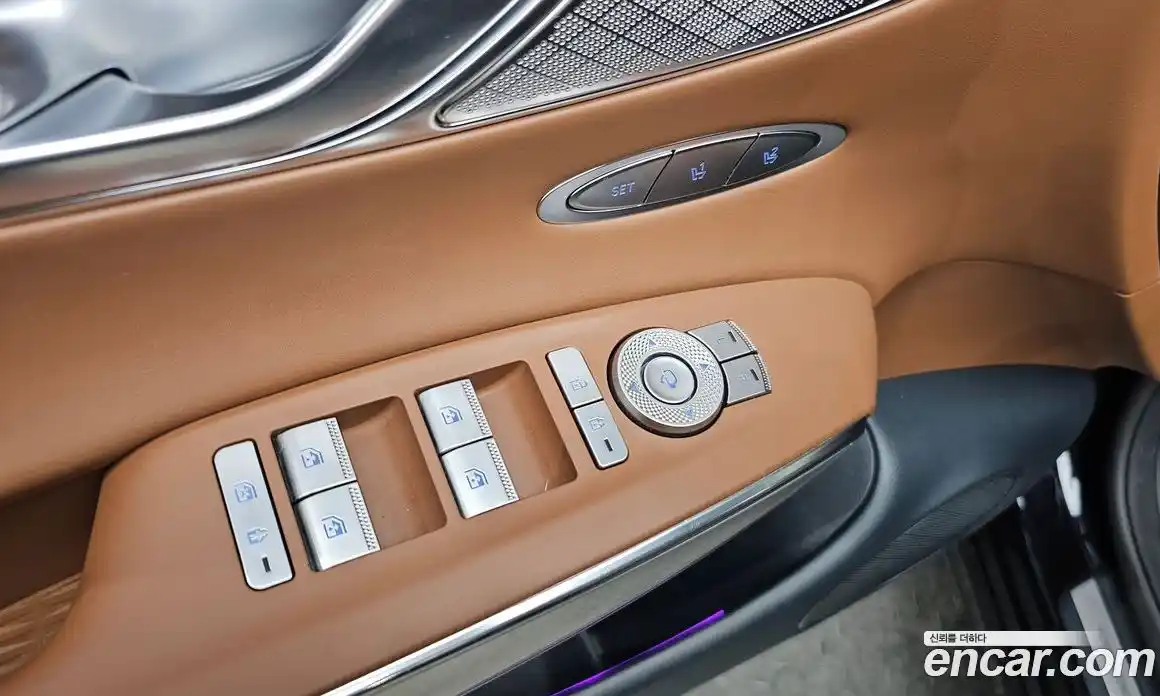 Genesis GV70 2023 2.5 автомат (гидро), фото 13