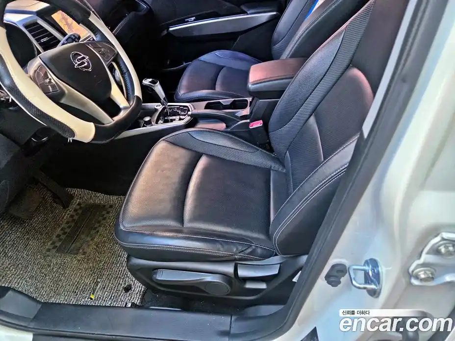 SsangYong TIBOLI 2015 1.6 автомат (гидро), фото 10