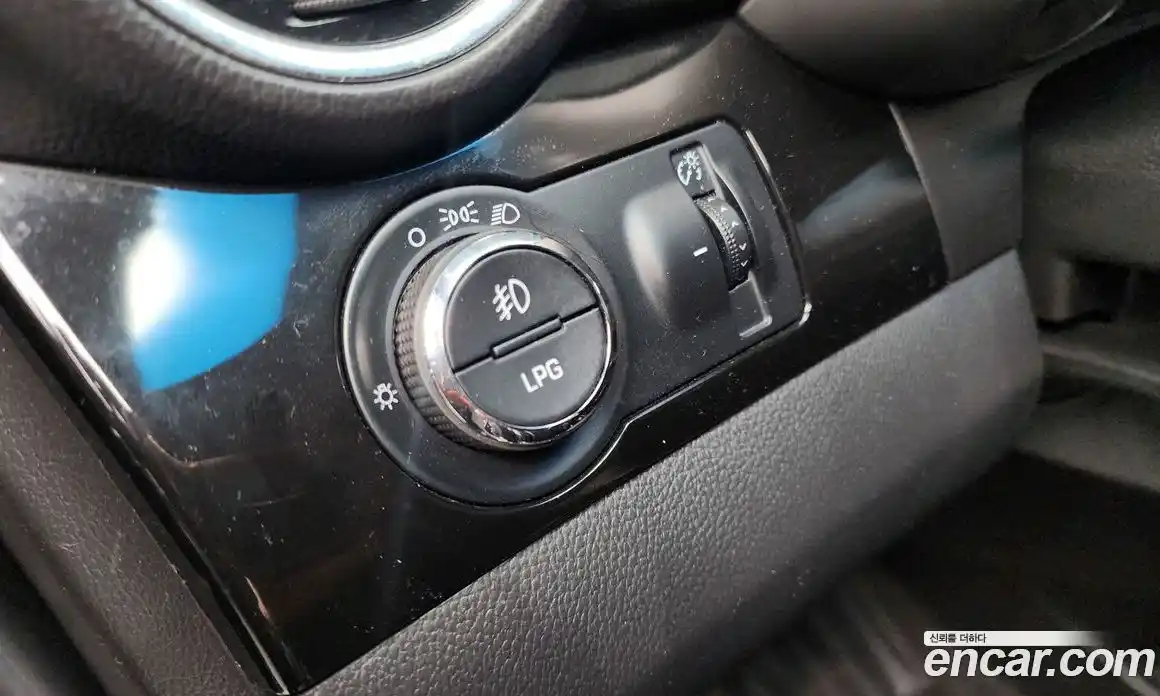 Chevrolet Orlando 2012 2.0 автомат (гидро), фото 19